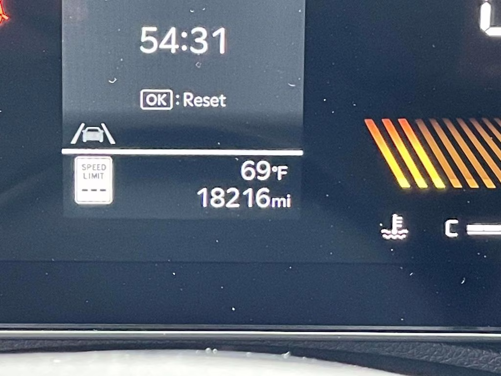 2025 Snow White Pearl Kia K5 GT-Line FWD Sedan