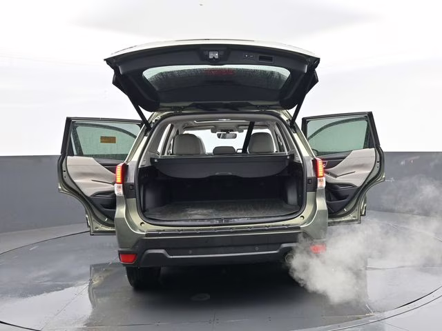 2018 Brilliant Black Crystal Pearlcoat Ram 2500 Tradesman 4X4 Truck