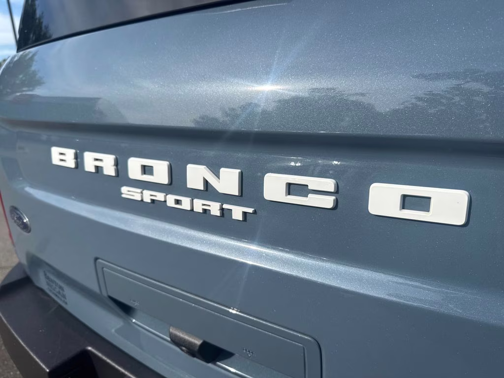 2024 Azure Gray Metallic Ford Bronco Sport Outer Banks 4X4 SUV