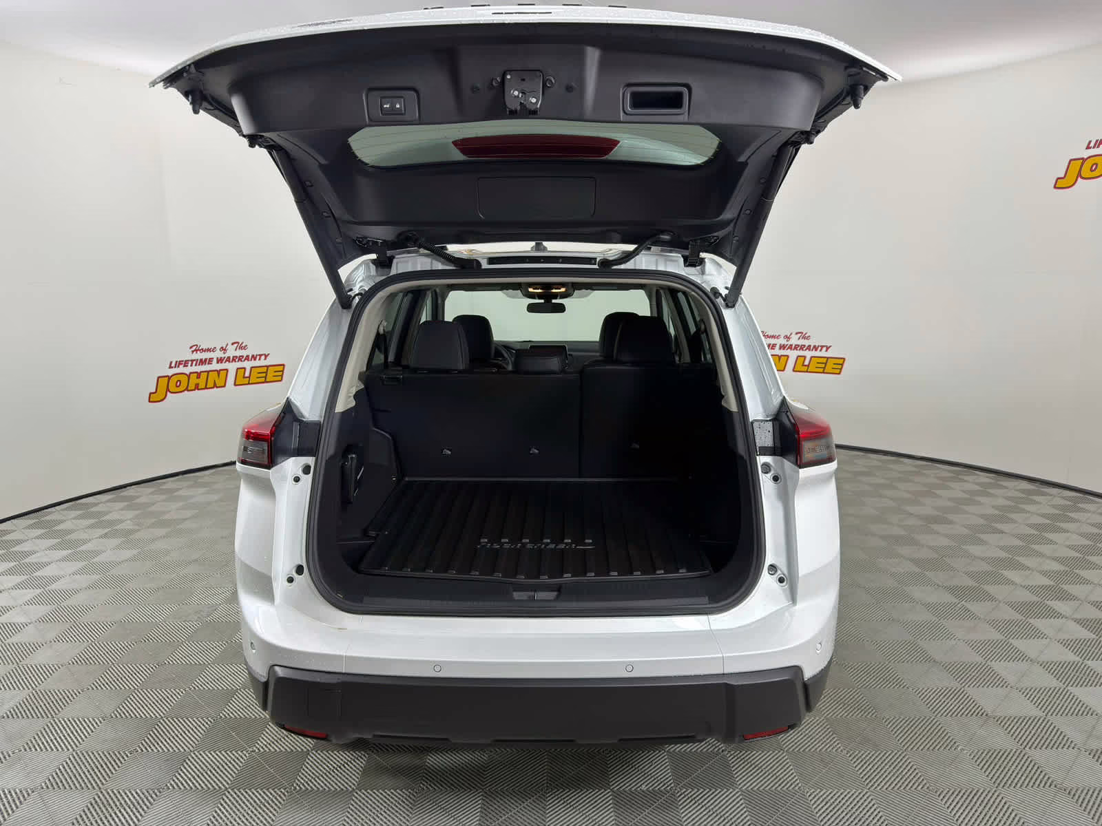 2026 Everest White Pearl Tricoat Nissan Rogue Rock Creek AWD SUV