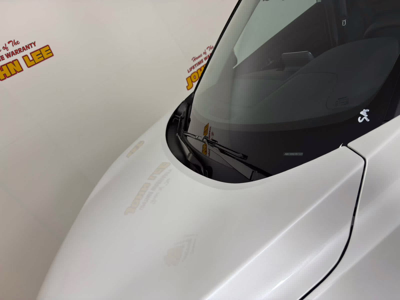 2026 Everest White Pearl Tricoat Nissan Rogue Dark Armor AWD SUV