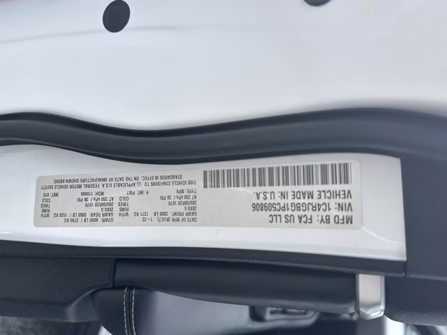 2023 Bright White Clearcoat Jeep Grand Cherokee Limited RWD SUV