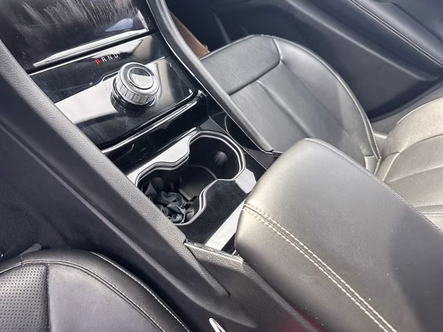 2023 Bright White Clearcoat Jeep Grand Cherokee Limited RWD SUV