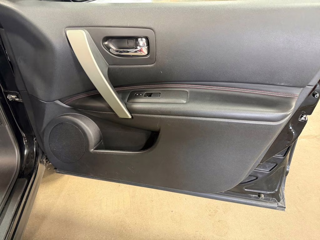 2012 Super Black Metallic Nissan Rogue SL AWD SUV