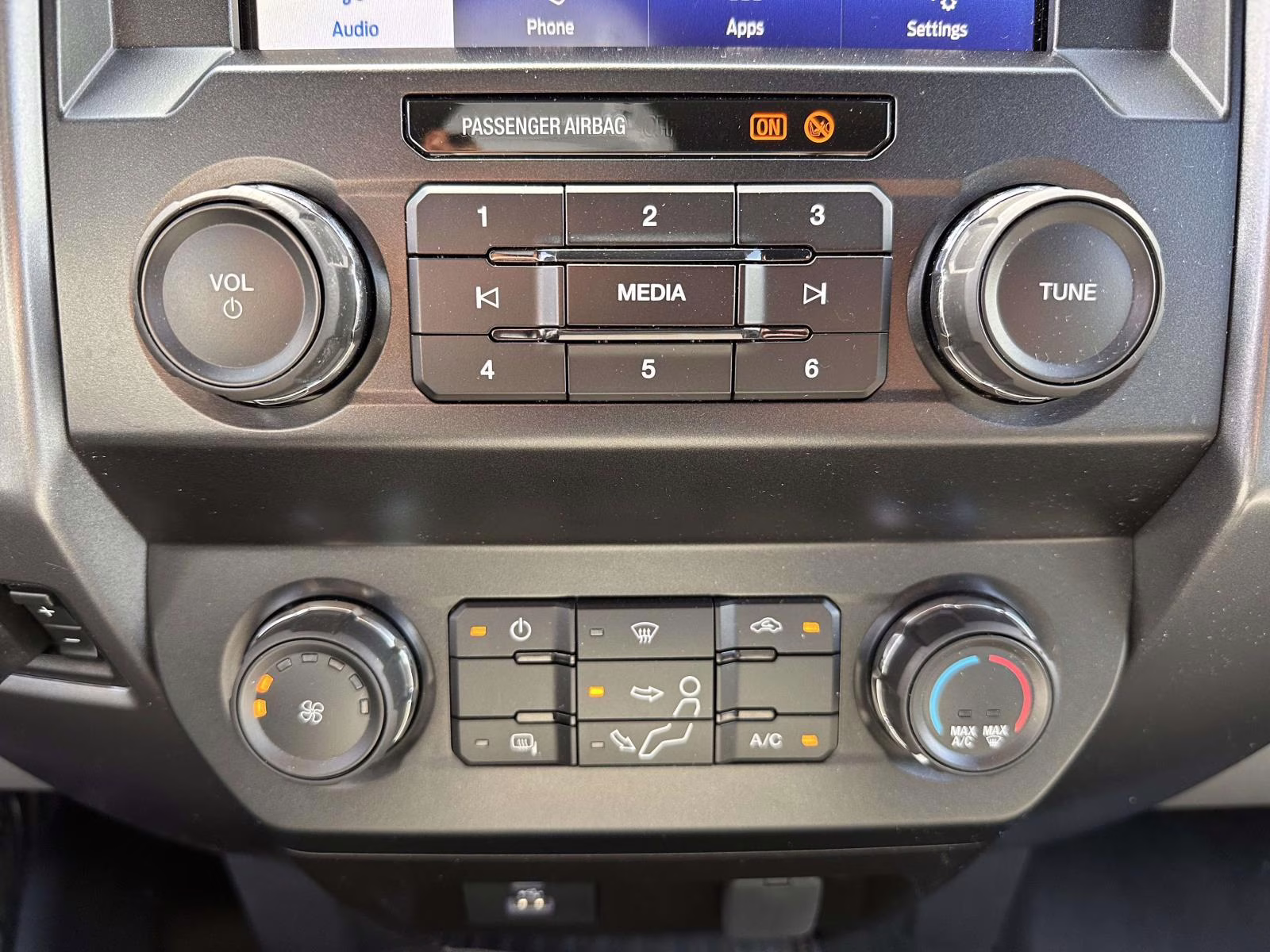 2022 Carbonized Gray Metallic Ford Super Duty F-250 SRW XLT 4WD Crew Cab 6.75' Box 4X4 Truck