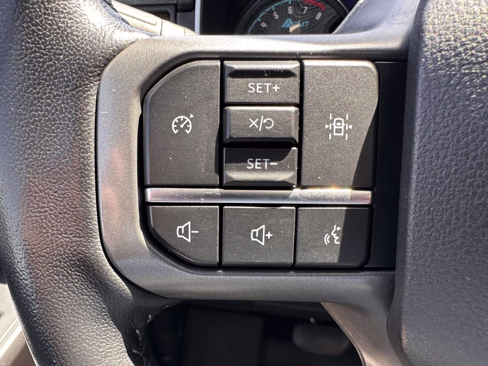2022 Oxford White Ford F-150 XLT 4WD SuperCrew 5.5' Box 4X4 Truck