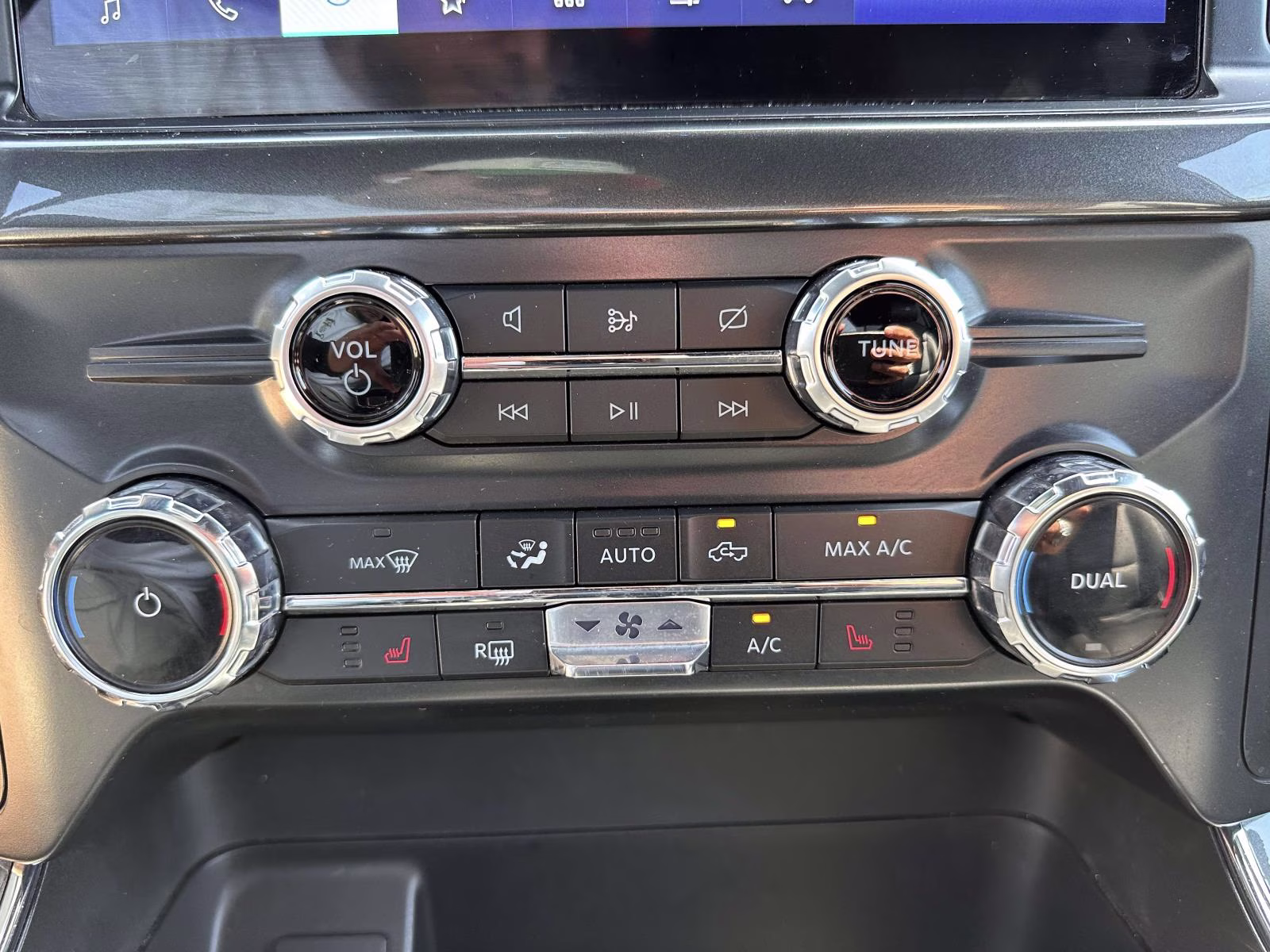 2022 Oxford White Ford F-150 XLT 4WD SuperCrew 5.5' Box 4X4 Truck
