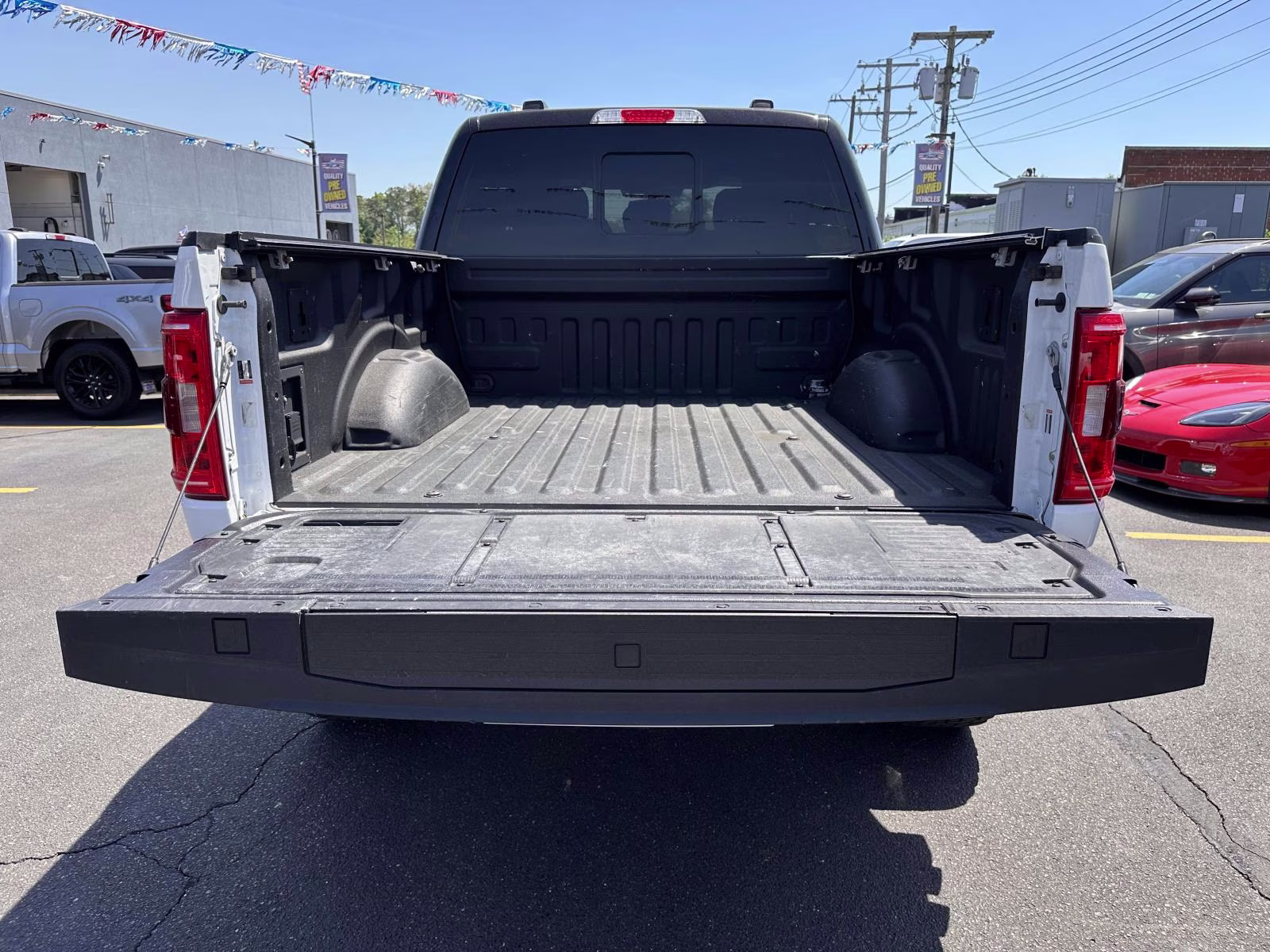 2022 Oxford White Ford F-150 XLT 4WD SuperCrew 5.5' Box 4X4 Truck