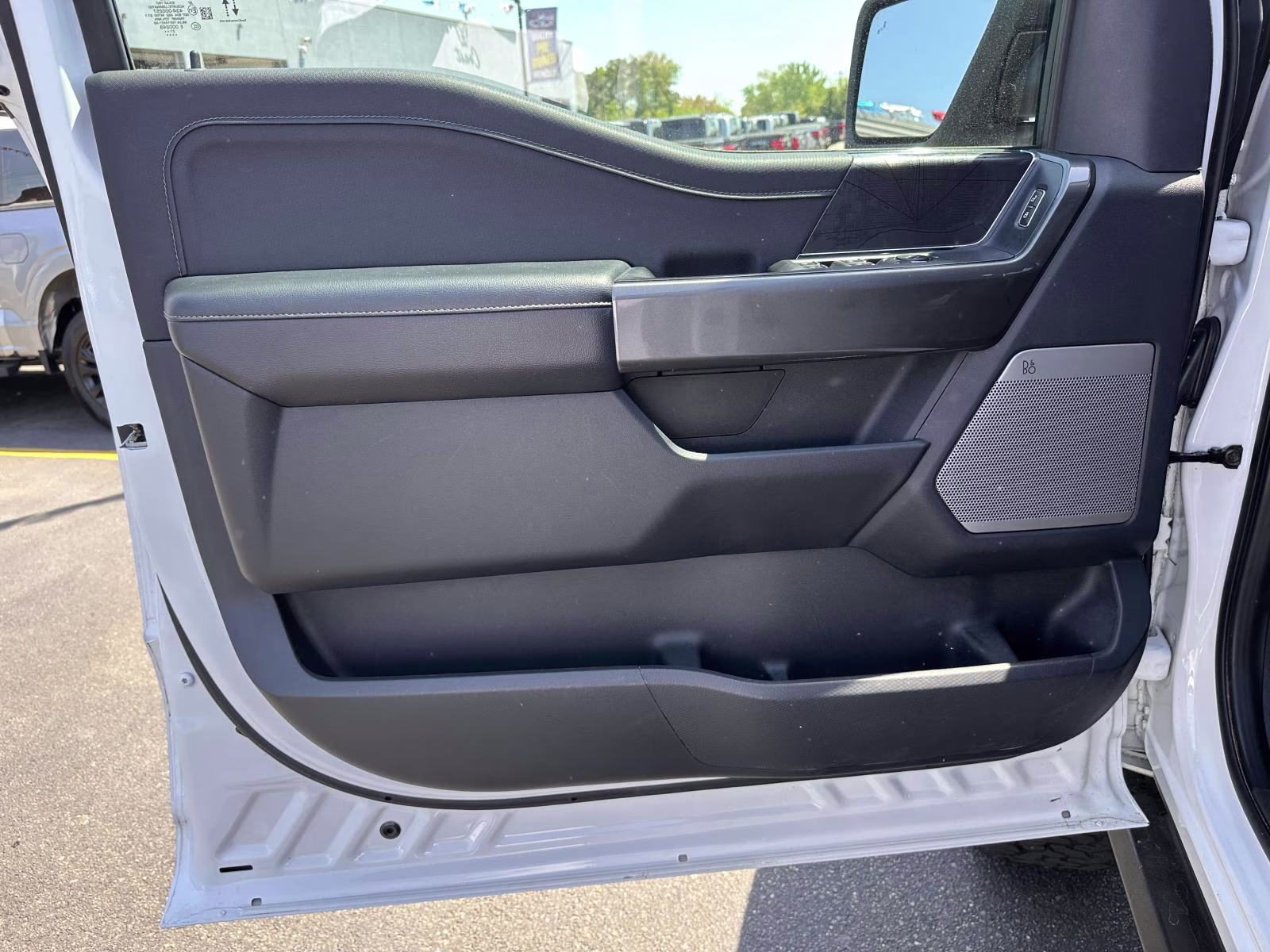 2022 Oxford White Ford F-150 XLT 4WD SuperCrew 5.5' Box 4X4 Truck