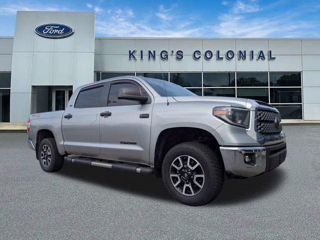 2019 Magnetic Gray Metallic Toyota Tundra 4x4 Crew Max SR5 5.7 V-8 w/TRD Off Road  4X4 Truck