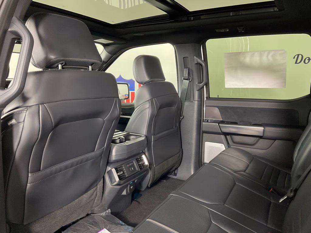 2026 White Ford F-150 Platinum 4X4 Truck