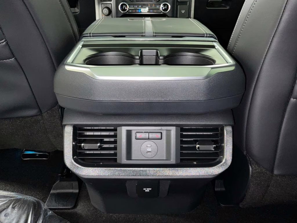 2026 White Ford F-150 Platinum 4X4 Truck