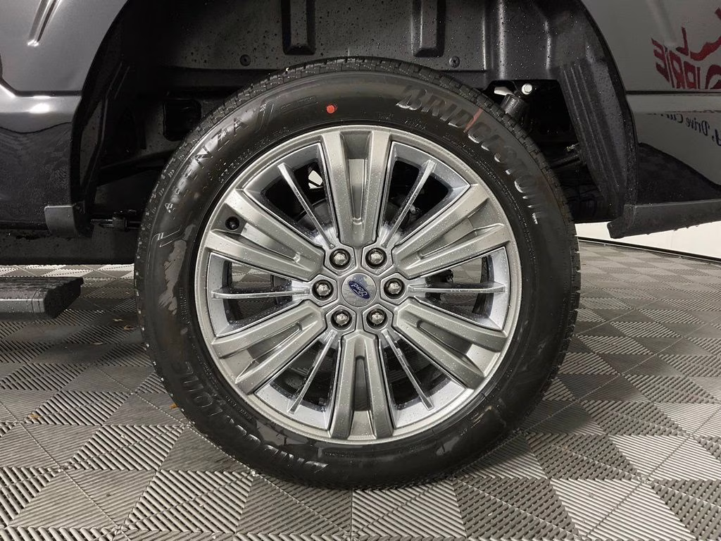 2026 Agate Black Metallic Ford F-150 Platinum 4X4 Truck