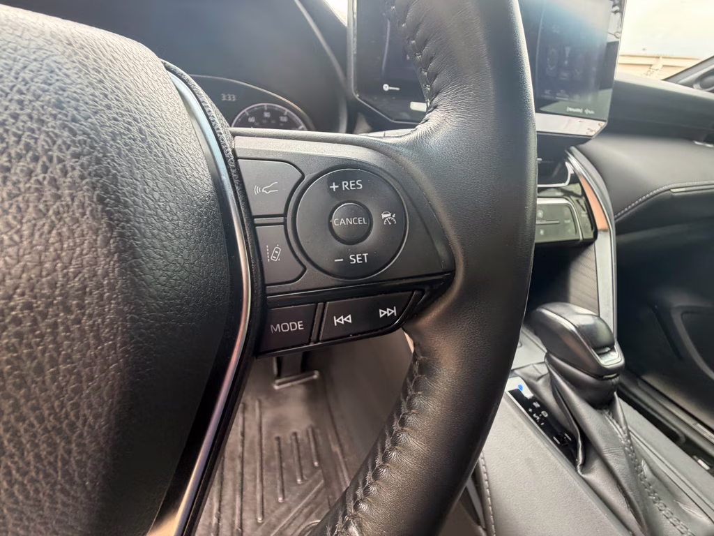 2021 Blizzard Pearl Toyota Venza Limited AWD SUV