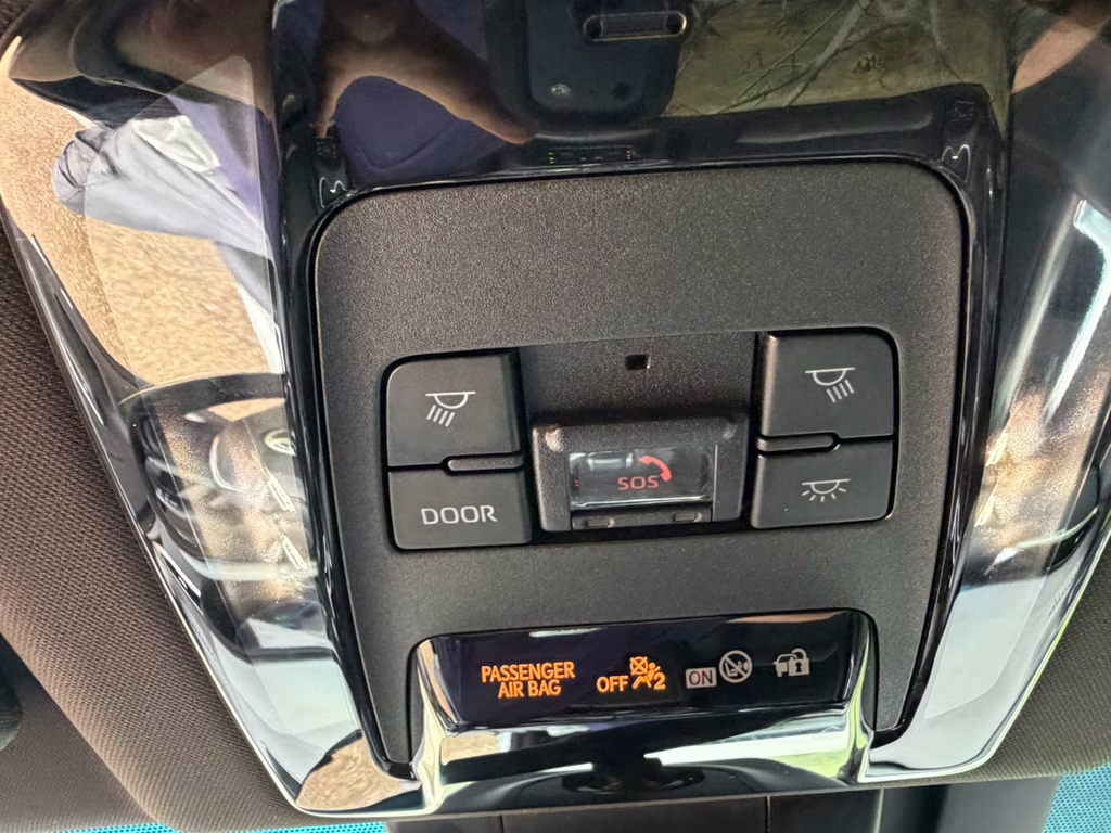 2021 Blizzard Pearl Toyota Venza Limited AWD SUV
