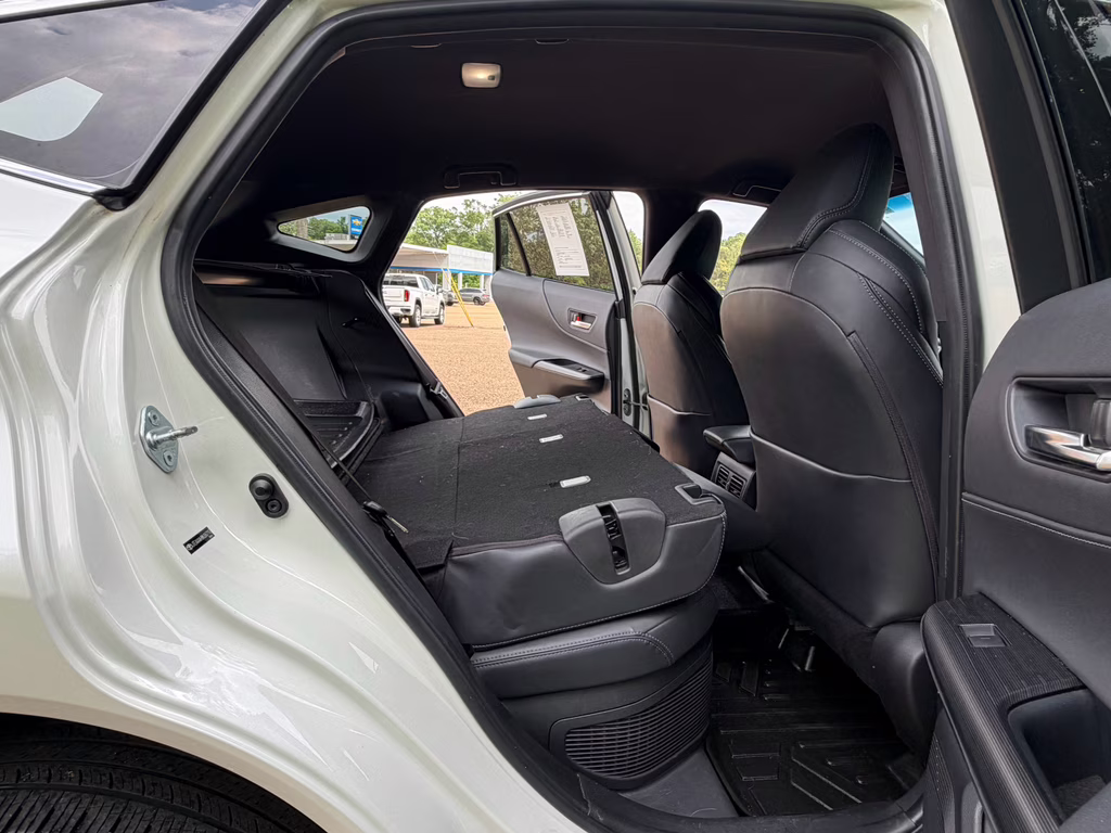 2021 Blizzard Pearl Toyota Venza Limited AWD SUV
