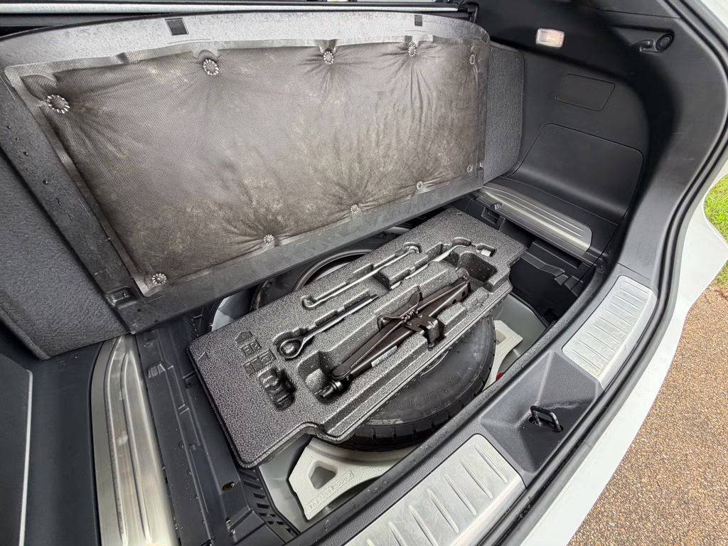 2021 Blizzard Pearl Toyota Venza Limited AWD SUV