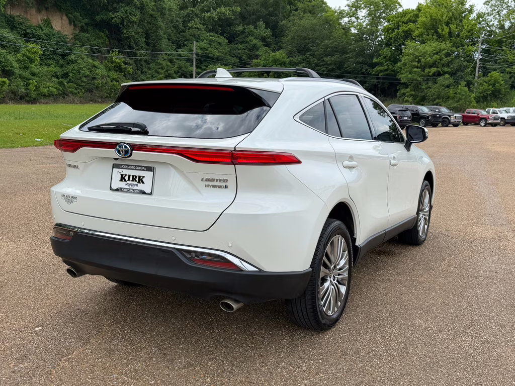 2021 Blizzard Pearl Toyota Venza Limited AWD SUV