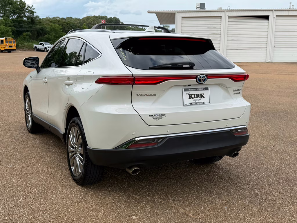 2021 Blizzard Pearl Toyota Venza Limited AWD SUV
