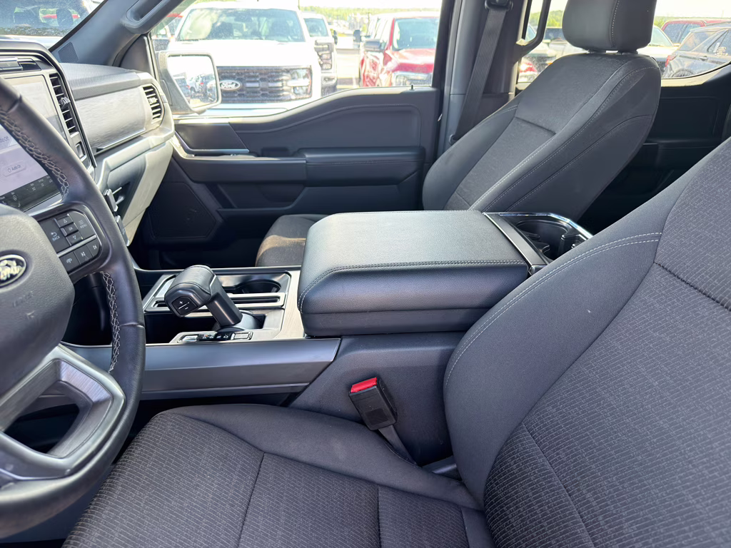 2024 Agate Black Metallic Ford F-150 XLT RWD Truck