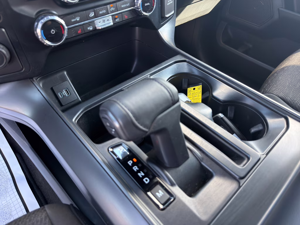 2024 Agate Black Metallic Ford F-150 XLT RWD Truck