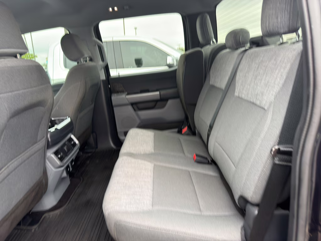 2021 Antimatter Blue Metallic Ford F-150 XLT 4X4 Truck