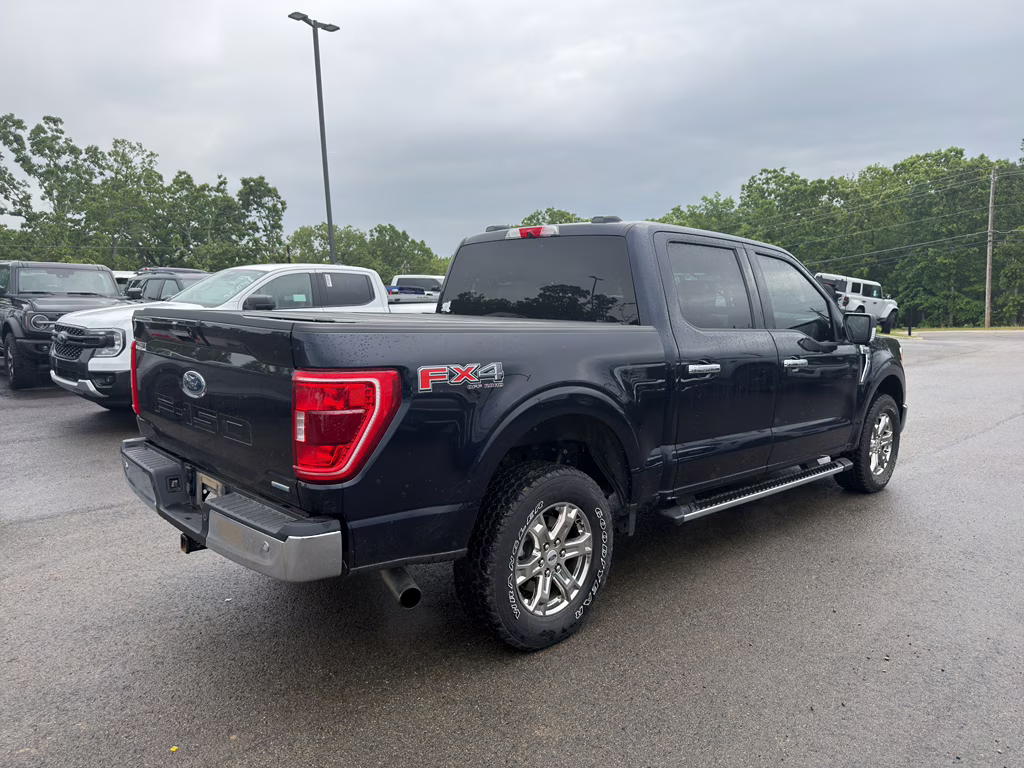 2021 Antimatter Blue Metallic Ford F-150 XLT 4X4 Truck