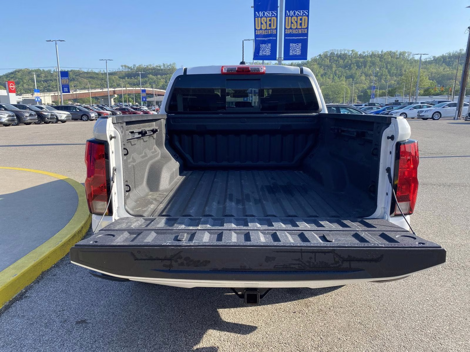 2024 Summit White Chevrolet Colorado 4WD LT 4X4 Truck