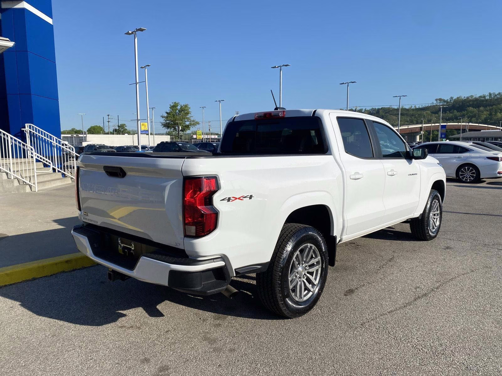 2024 Summit White Chevrolet Colorado 4WD LT 4X4 Truck