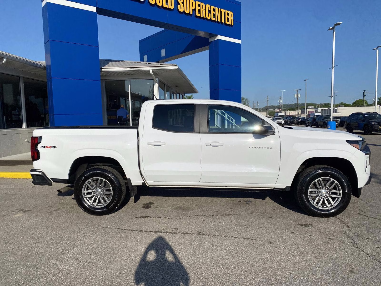 2024 Summit White Chevrolet Colorado 4WD LT 4X4 Truck