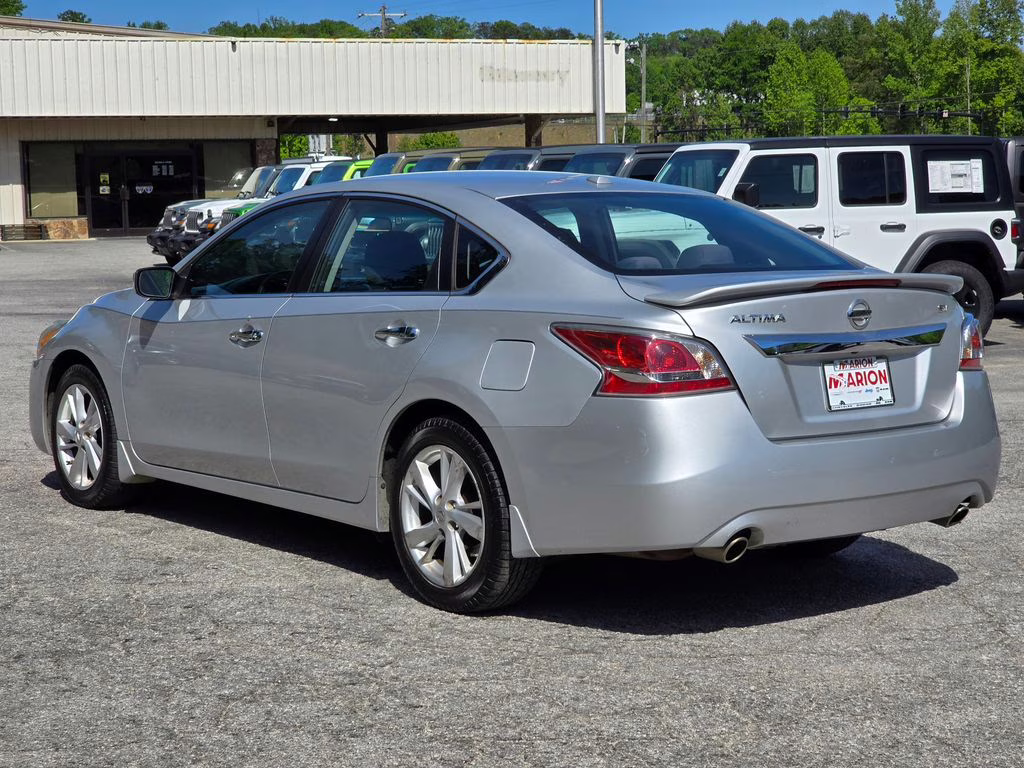 2015 Nissan Altima SV - Photo 15