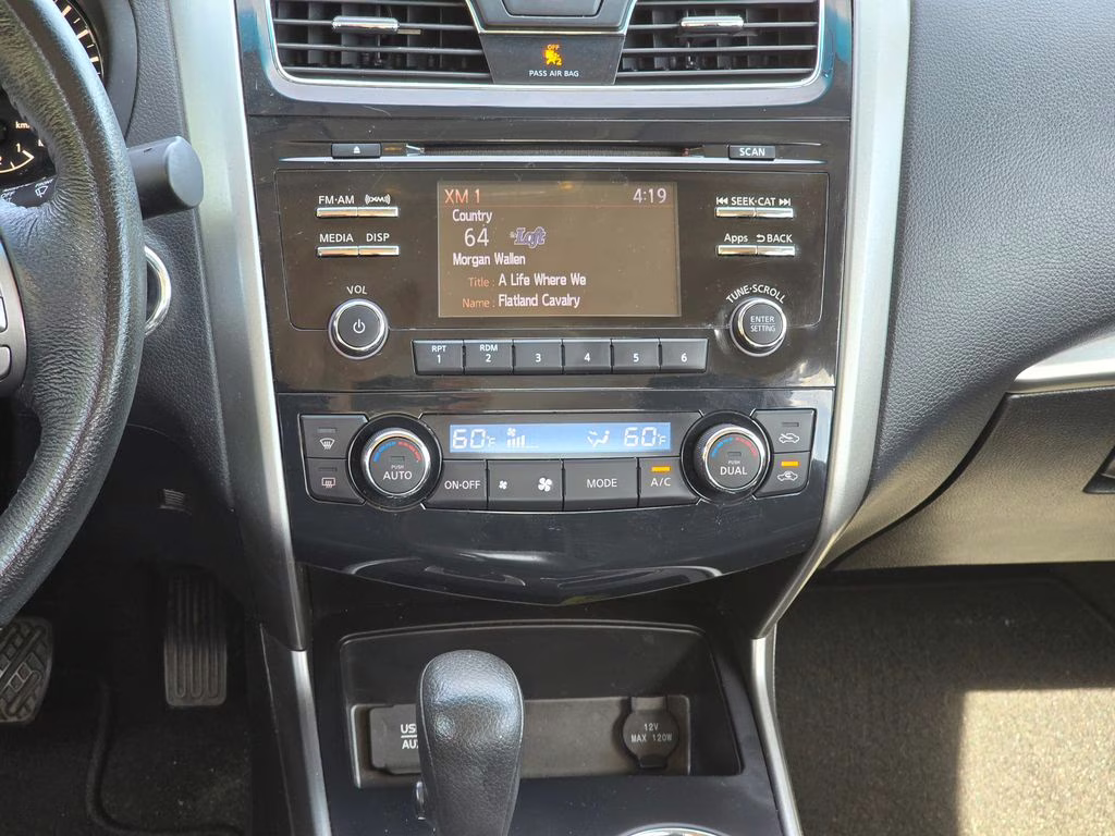 2015 Nissan Altima SV - Photo 19