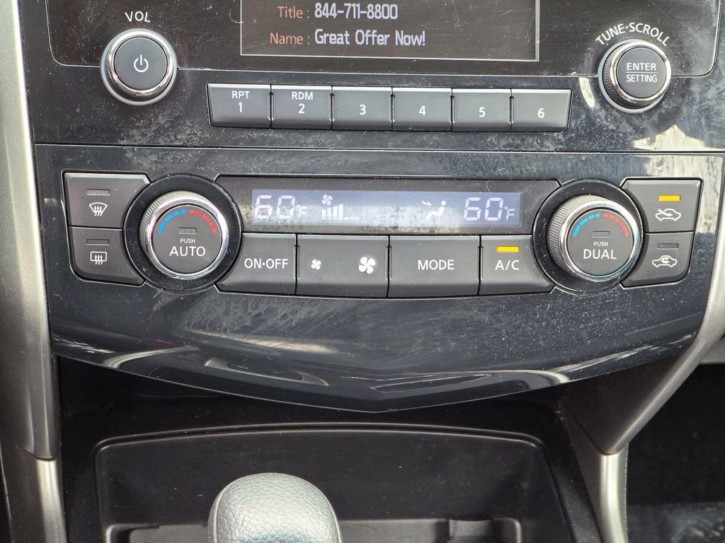 2015 Brilliant Silver Metallic Nissan Altima 2.5 SV FWD Sedan