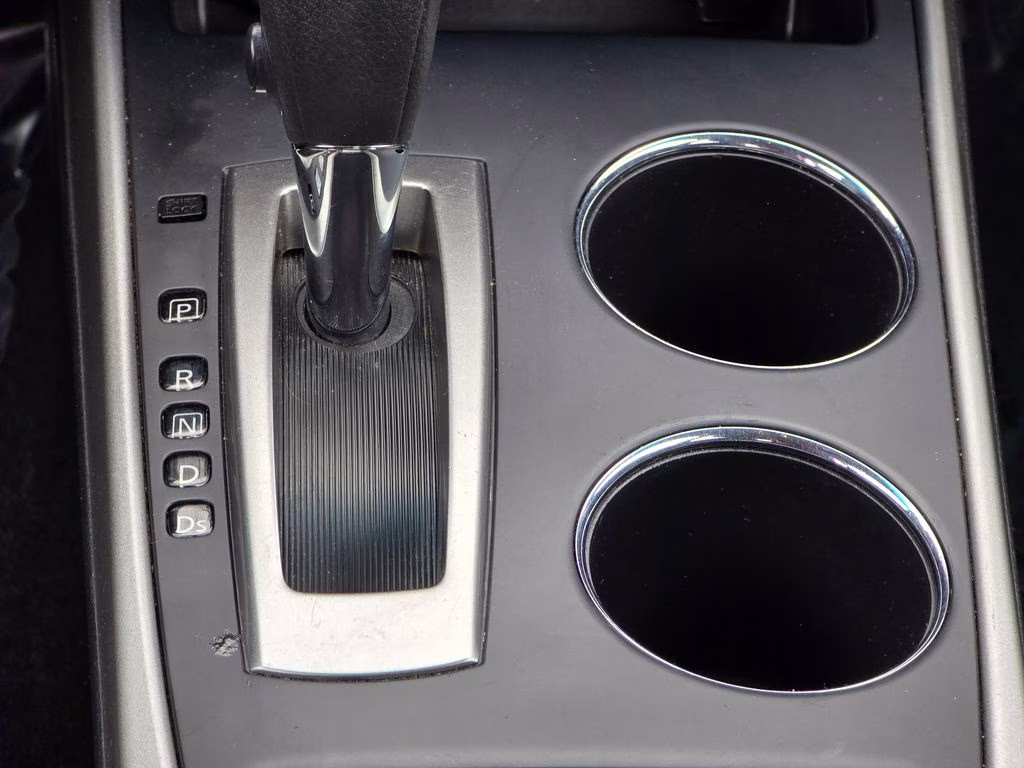 2015 Brilliant Silver Metallic Nissan Altima 2.5 SV FWD Sedan