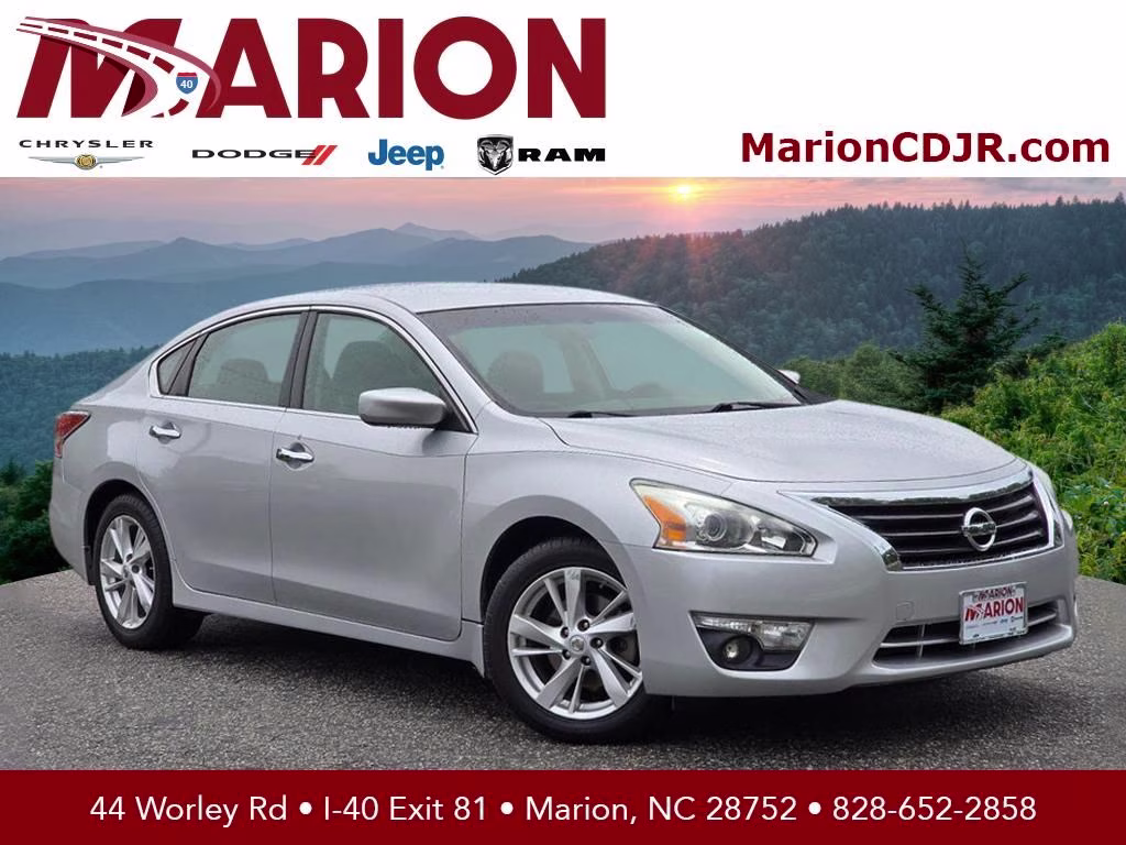 2015 Brilliant Silver Metallic Nissan Altima 2.5 SV FWD Sedan