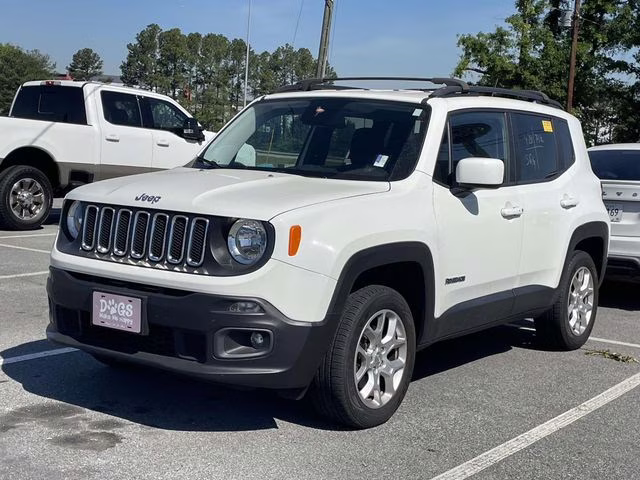2017 Alpine White Jeep Renegade Latitude 4X4 SUV