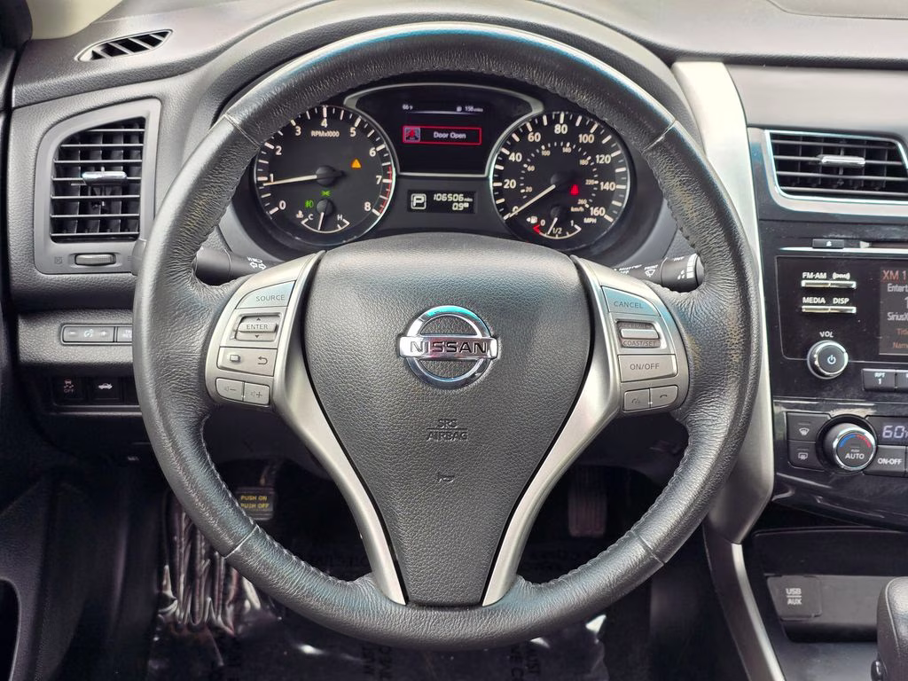 2015 Brilliant Silver Metallic Nissan Altima 2.5 SV FWD Sedan