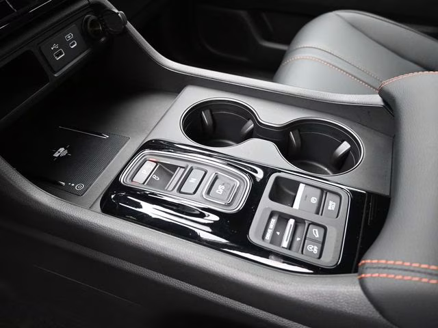 2025 Sonic Gray Pearl Honda Pilot TrailSport AWD SUV