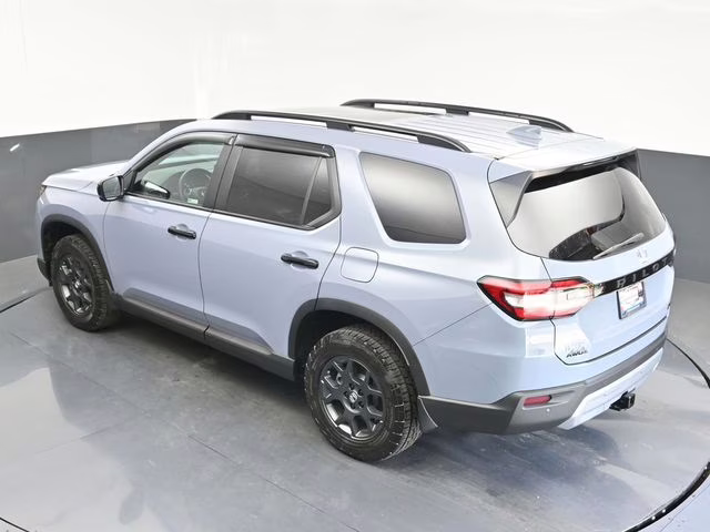 2025 Sonic Gray Pearl Honda Pilot TrailSport AWD SUV