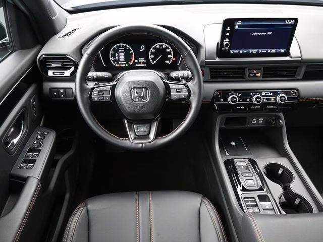 2025 Sonic Gray Pearl Honda Pilot TrailSport AWD SUV