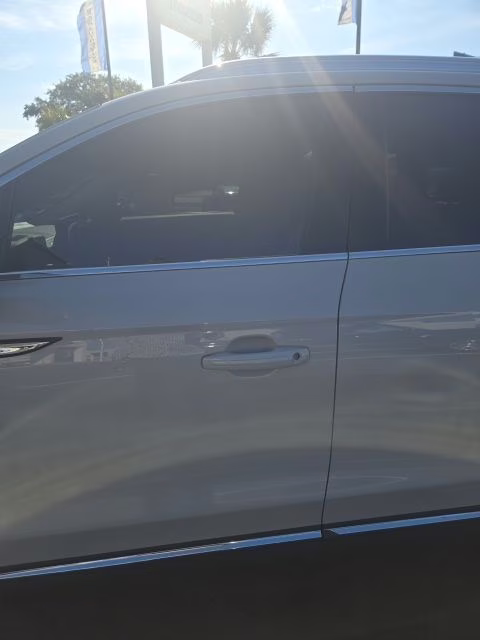 2023 Pearl Metallic Lincoln Nautilus Reserve FWD SUV