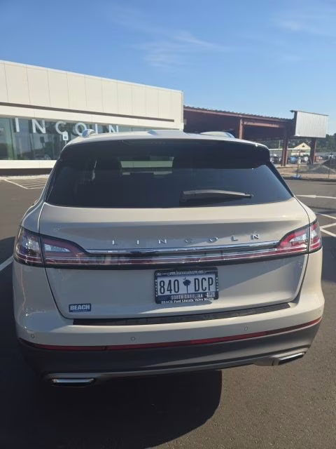 2023 Pearl Metallic Lincoln Nautilus Reserve FWD SUV