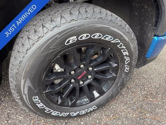 2022 Blue Metallic GMC Sierra 1500 AT4X 4X4 Truck