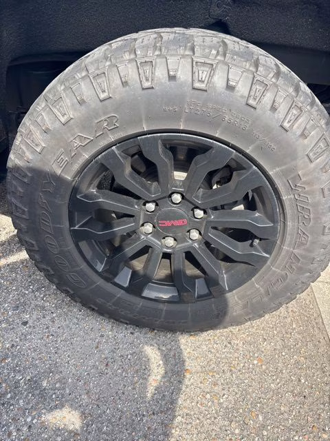 2022 Dynamic Blue Metallic GMC Sierra 1500 AT4X 4X4 Truck