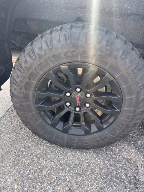 2022 Dynamic Blue Metallic GMC Sierra 1500 AT4X 4X4 Truck