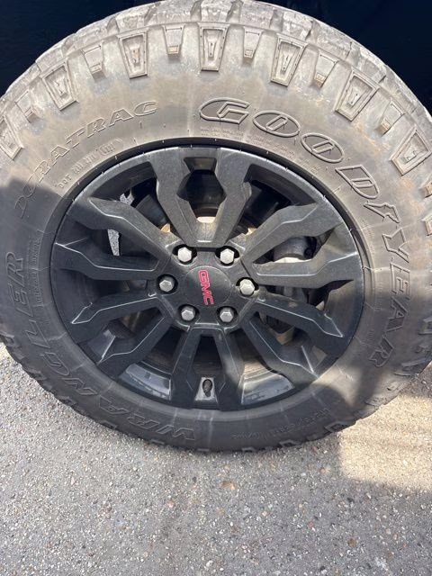 2022 Dynamic Blue Metallic GMC Sierra 1500 AT4X 4X4 Truck