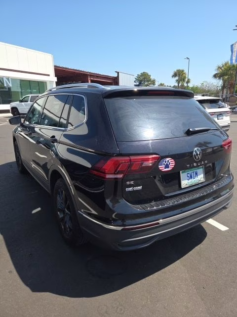 2024 Deep Black Pearl Volkswagen Tiguan 2.0T SE FWD SUV