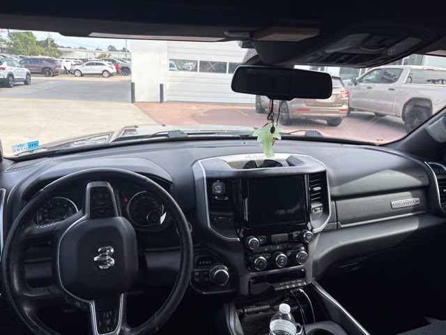 2019 Diamond Black Crystal Pearlcoat Ram 1500 Big Horn/Lone Star 4X4 Truck