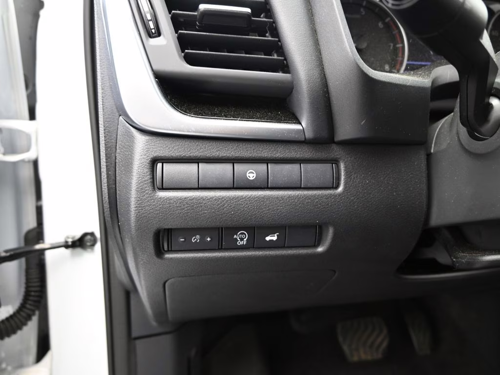 2025 Everest White Pearl Nissan Rogue Rock Creek AWD SUV