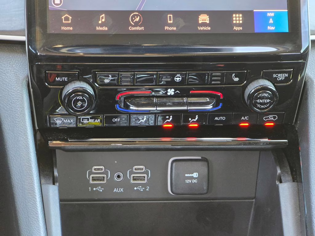 2023 Bright White Clearcoat Jeep Grand Cherokee Limited 4X4 SUV